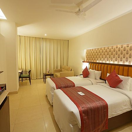 Grand Continent Secunderabad A Sarovar Portico Affiliate Hotel Esterno foto